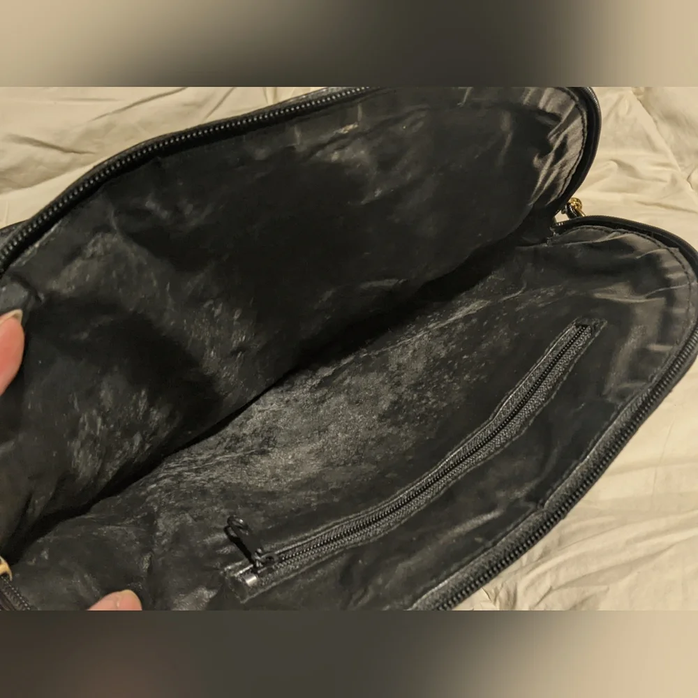 Chanel like style quilt leather like bag - Picture 3 of 4